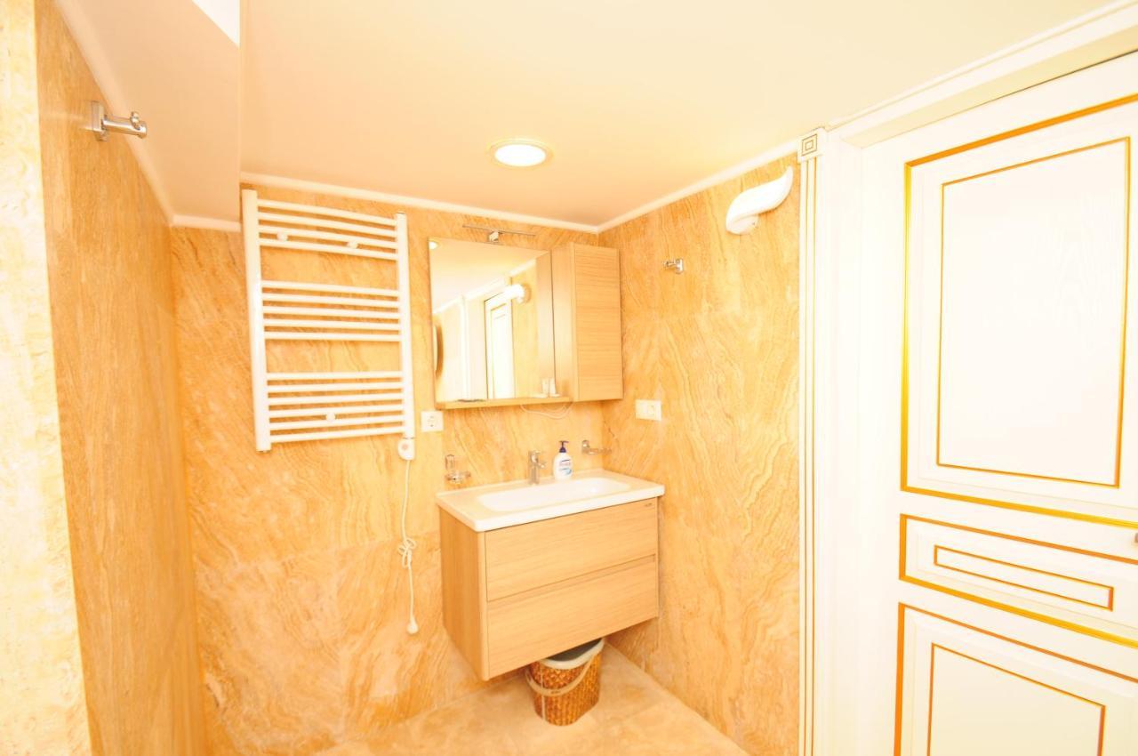 Orbi Apart Hotel In Front Of Aquapark Batumi Ngoại thất bức ảnh